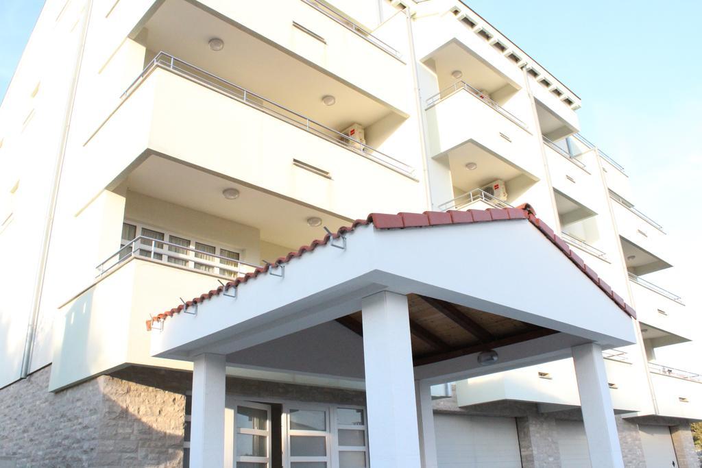 Apartment Laurus Kozino