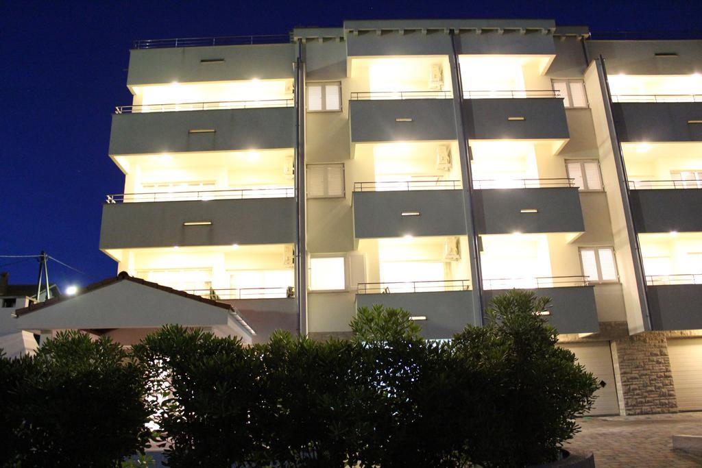 Apartment Laurus
