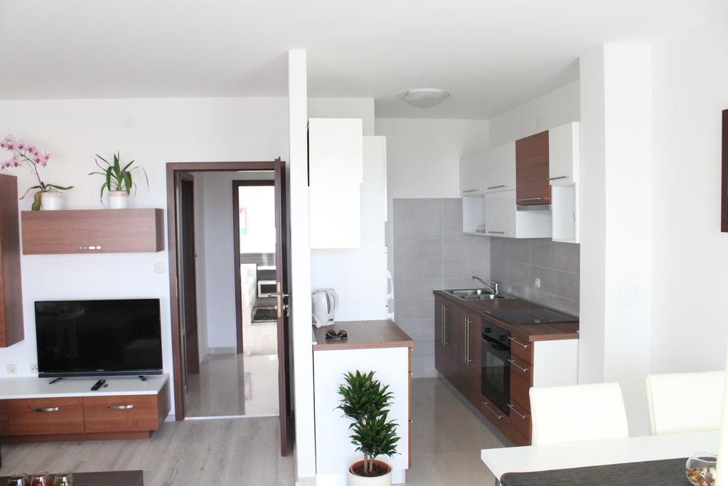 Laurus